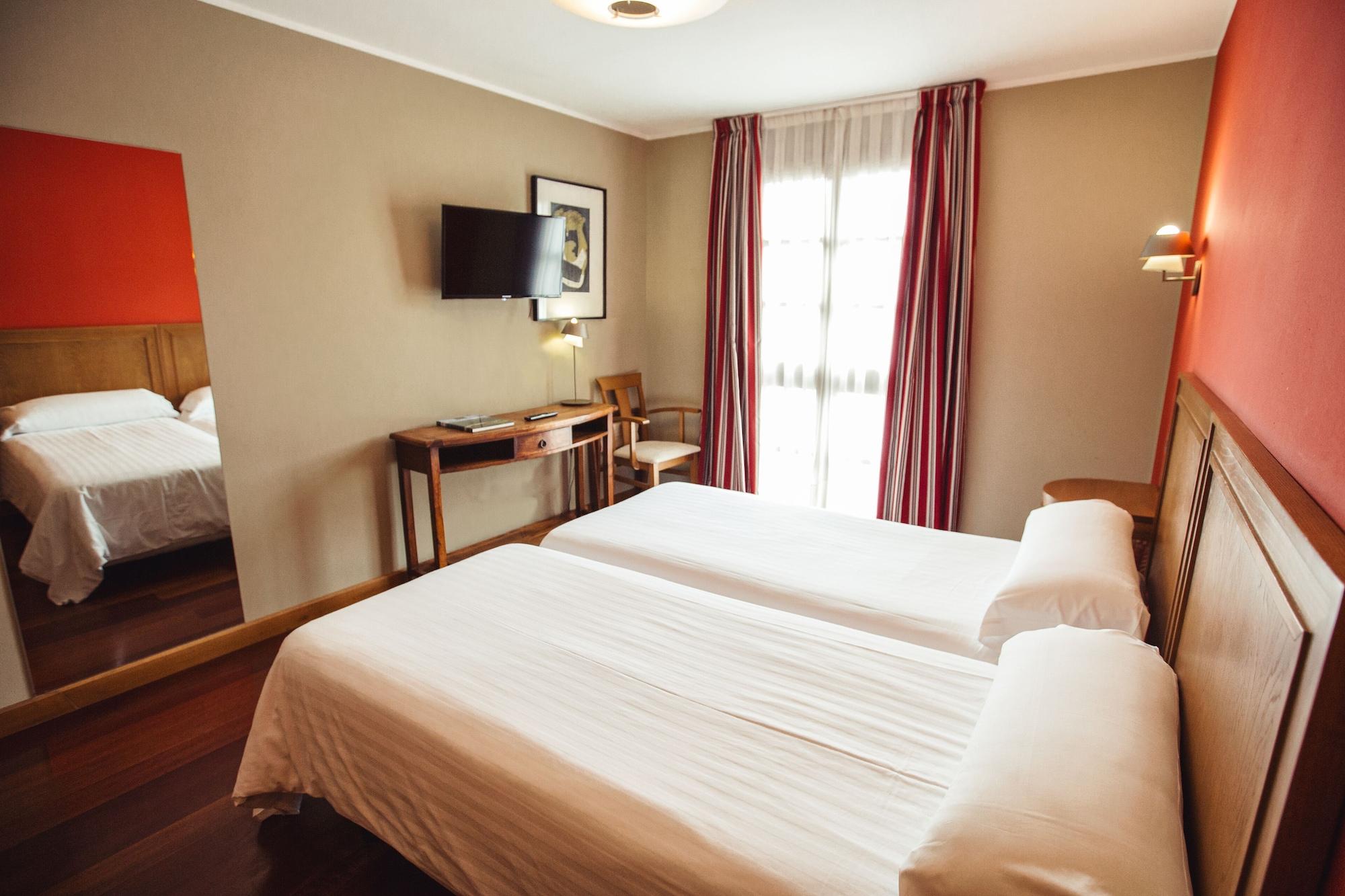 Hotel El Sella Cangas de Onis Ngoại thất bức ảnh
