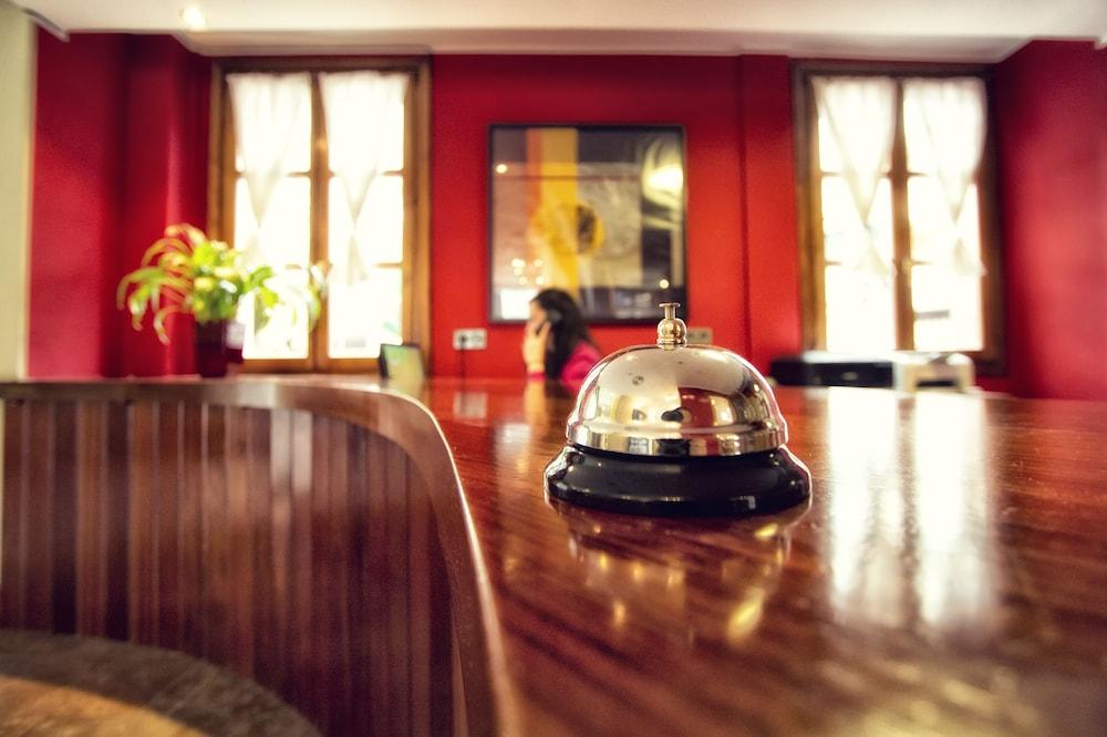 Hotel El Sella Cangas de Onis Ngoại thất bức ảnh