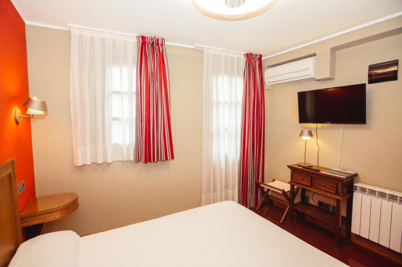 Hotel El Sella Cangas de Onis Ngoại thất bức ảnh